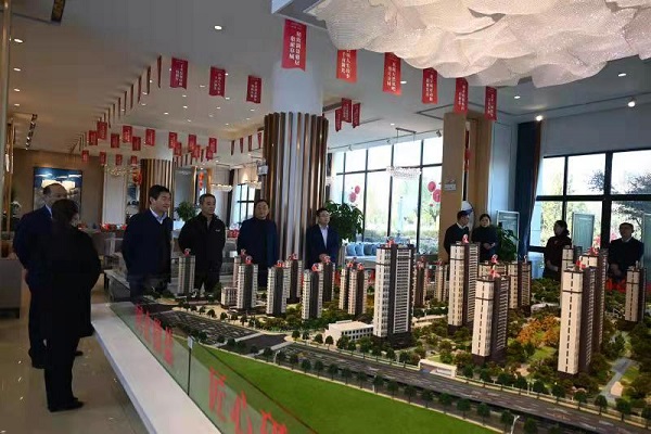 省鹽業(yè)集團外部董事調(diào)研徽鹽地產(chǎn)六安項目、霍邱項目